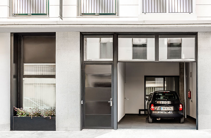 Eric-Vökel-Boutique-Apartments-Atocha-Accesible-parking