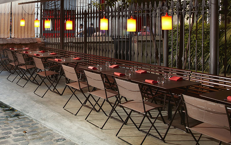 dos-palillos-restaurant-barcelona-terraza